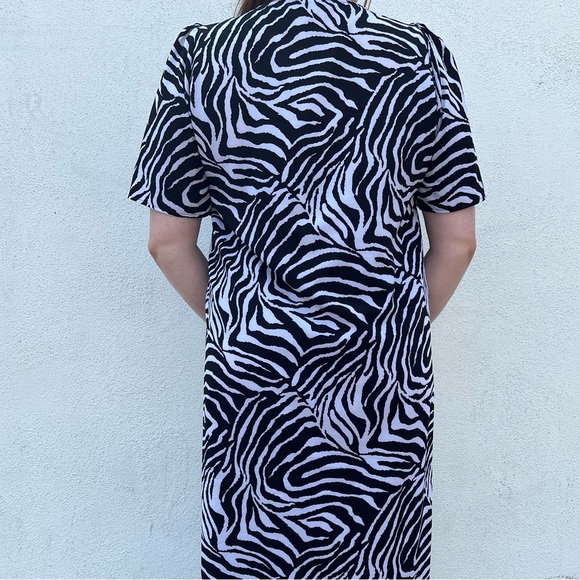 Zebra Print Maxi Dress! - Picture 4 of 5